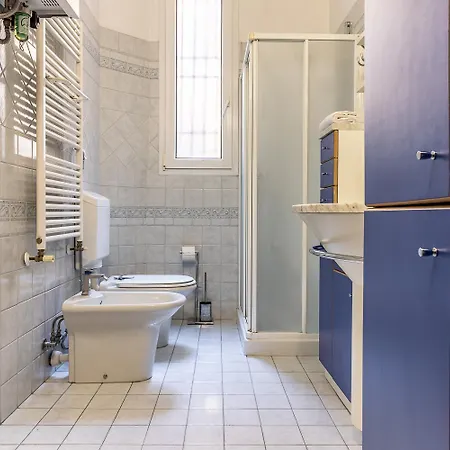 Spacious With Kitchenette, Near Piazza Maggiore *