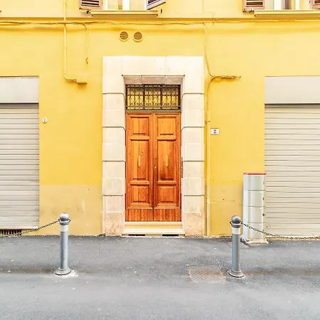 Spacious With Kitchenette, Near Piazza Maggiore Daire *