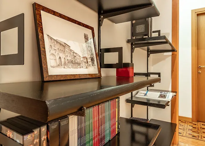 Spacious With Kitchenette, Near Piazza Maggiore بولونيا