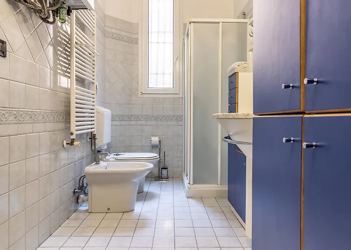 Spacious With Kitchenette, Near Piazza Maggiore *