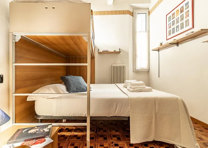 شقة Spacious With Kitchenette, Near Piazza Maggiore بولونيا