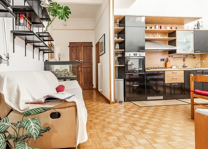 Spacious With Kitchenette, Near Piazza Maggiore شقة بولونيا