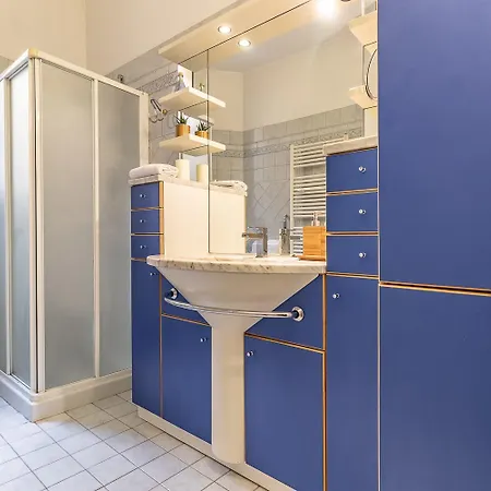 Spacious With Kitchenette, Near Piazza Maggiore * Bolonia