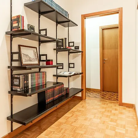 Spacious With Kitchenette, Near Piazza Maggiore * Bolonia