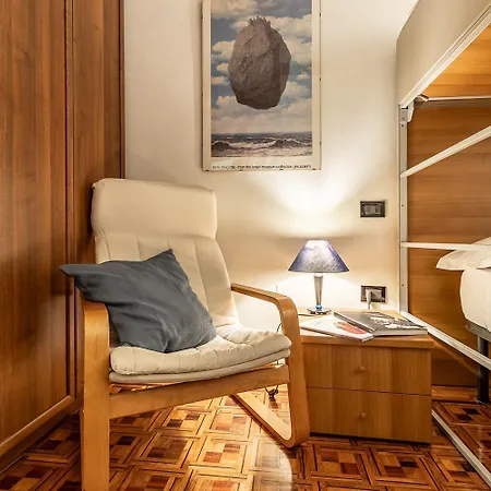 Appartamento Spacious With Kitchenette, Near Piazza Maggiore *